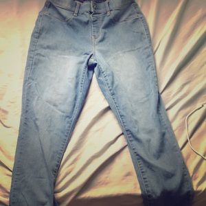 Pants very stretchy and comfy lightly worn
